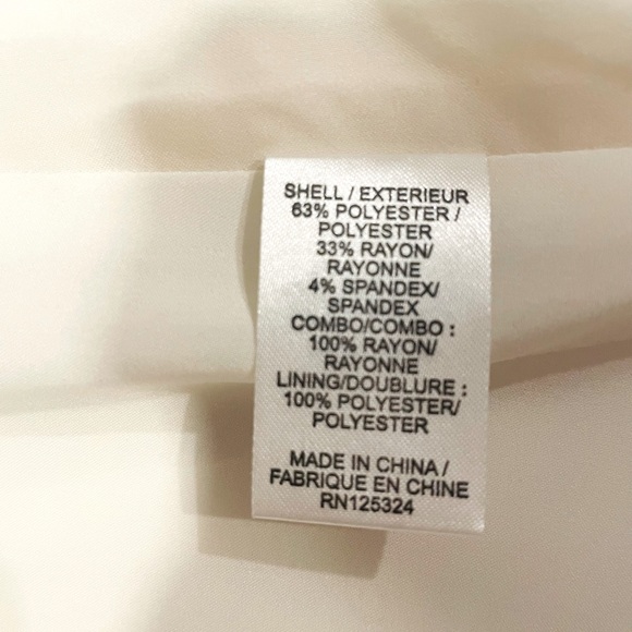 Revolve Haute Hippie Sleeveless Lace Crepe Cloak Vest in Swan (Ivory/Pearl) Sz 8 - Picture 5 of 10